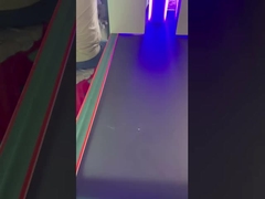 UVLED voor het strijken van plastic doosjes en flessen met UV-inkt