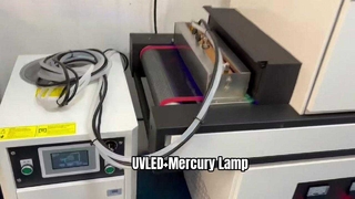 Eén UVLED + twee kwiklampen